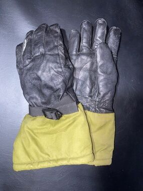 Canadian Forces Gloves Gore-Tex Insulated Arctic Leather Size Small/ Extra Small